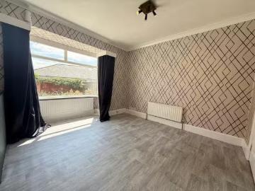 Rental! 2 bedroom bungalow for rent in Glenholm Road, Baildon.