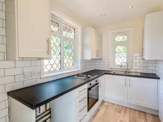 Cheap 2 bedroom detached bungalow for rent in Woolsbridge Road.