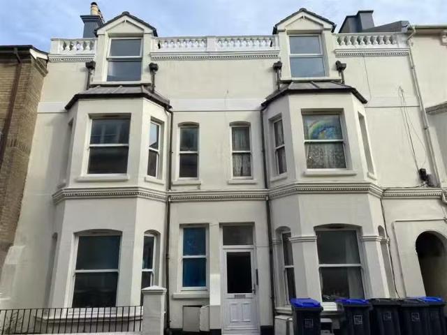 Cheap 2 bedroom flat for rent in Worthing Central, Worthing, B.
