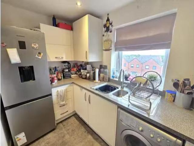 Rental! 2 bedroom flat for rent in Claypit Lane, West Bromwich.
