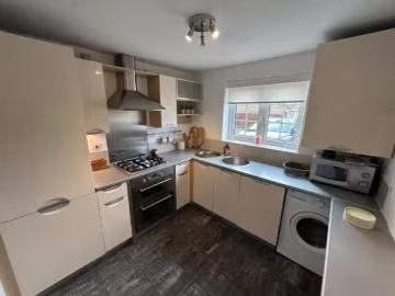 Nice 2 bedroom flat for rent in Loxley Close, Bradford, West Y.