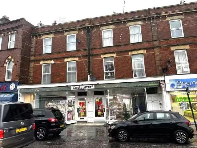 Nice 2 bedroom flat for rent in Seamoor Road, Bournemouth, Dor.