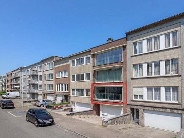 FOR RENT 2 bedroom flat + gardens