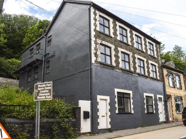 FOR RENT! 2 bedroom flat in East Road, Tylorstown