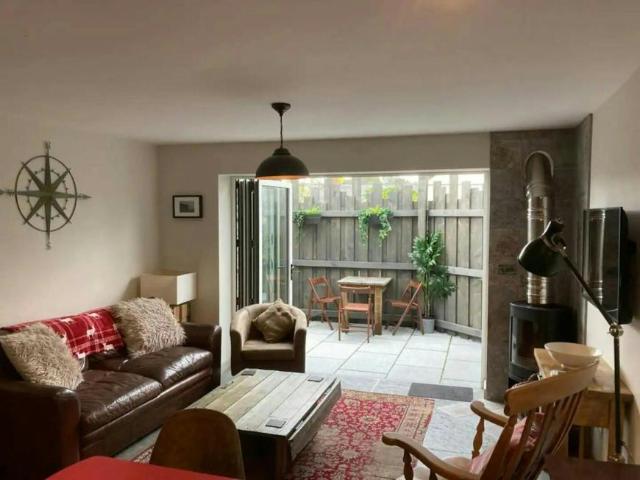 For Rent 2 Bedroom House Cowbridge Cowbridge DS103695800