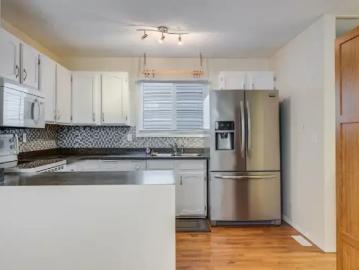 For Rent 2 Bedroom House Calgary AB DS103355112
