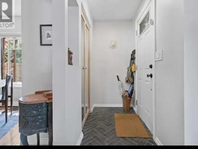 For Rent 2 Bedroom House Calgary AB DS104782712