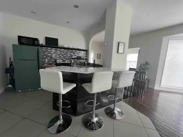 For Rent 2 Bedroom House Calgary AB DS104986001