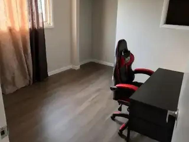 For Rent 2 Bedroom House Calgary AB DS105435125