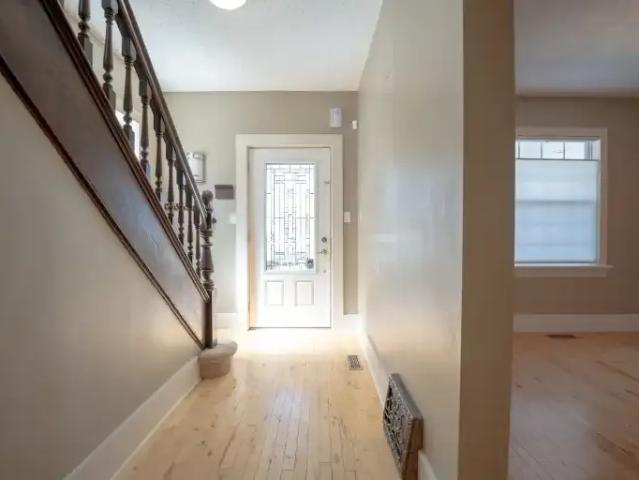 For Rent 2 Bedroom House Calgary AB DS105782202