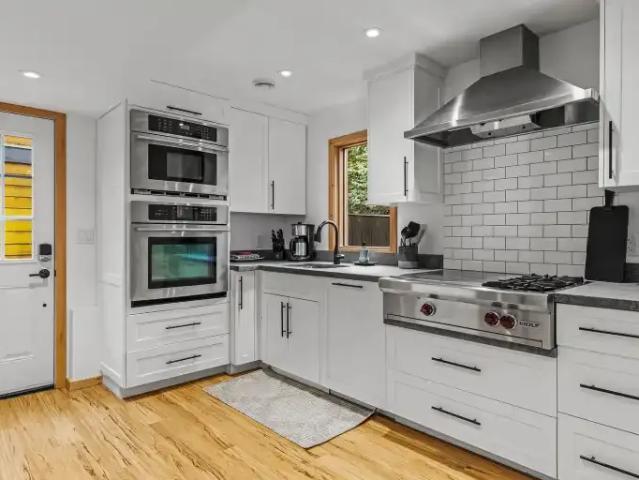 For Rent 2 Bedroom House Canmore AB DS104681479