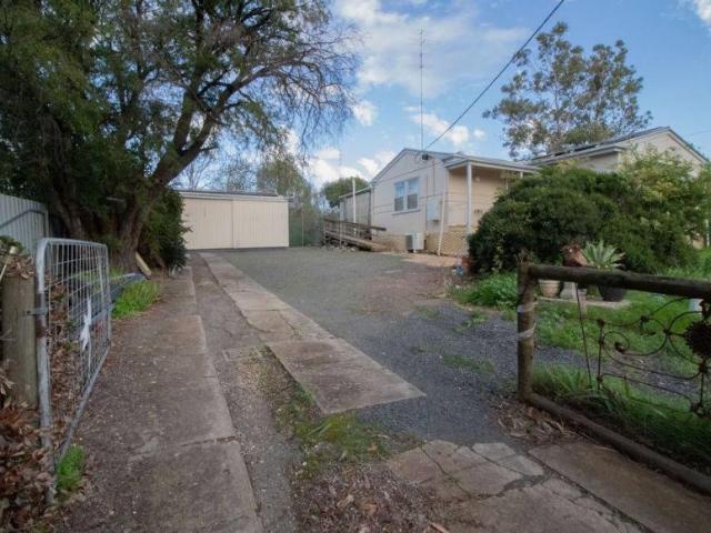 For Rent 2 Bedroom House Clare SA DS105863676