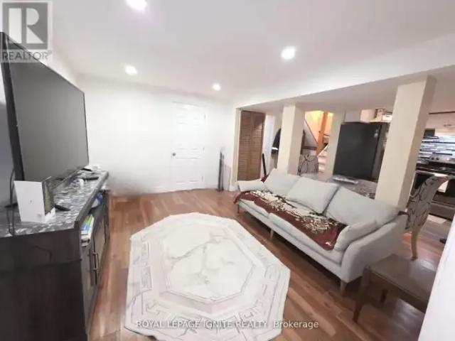 For Rent 2 Bedroom House Ajax ON DS103367984