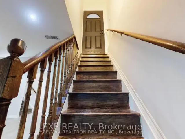 For Rent 2 Bedroom House Ajax ON DS103579354