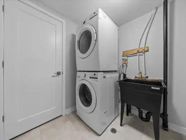 For Rent 2 Bedroom House Arnprior ON DS105859043