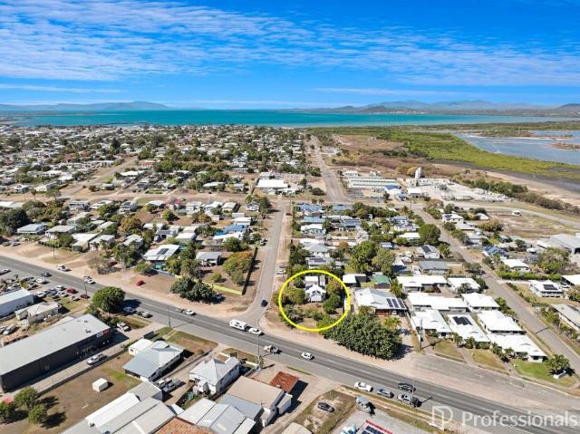 For Rent 2 Bedroom House Bowen QLD DS105972497