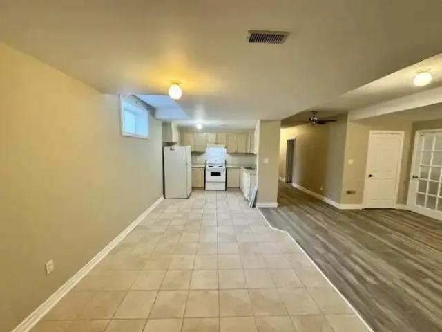 For Rent 2 Bedroom House Barrie ON DS104638287
