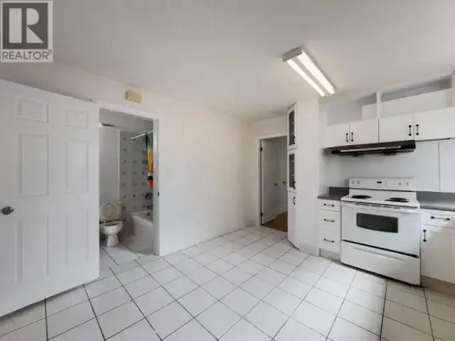 For Rent 2 Bedroom House Burnaby BC DS103215898