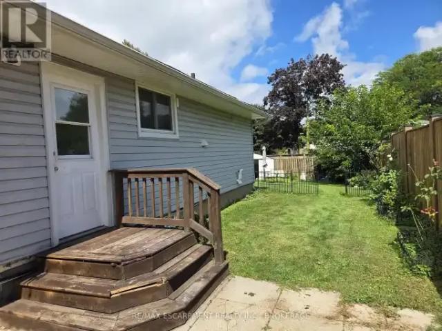 For Rent 2 Bedroom House Grimsby ON DS105378521