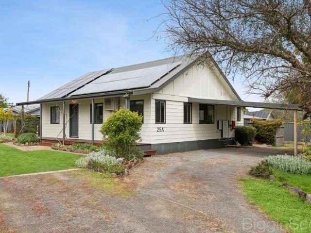 For Rent 2 Bedroom House Daylesford VIC DS101583187