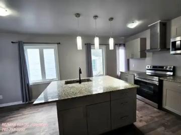 For Rent 2 Bedroom House Edmonton AB DS103424673