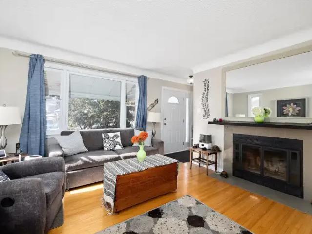 For Rent 2 Bedroom House Edmonton AB DS105642814