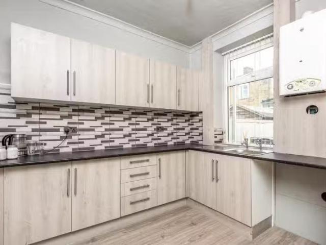 Rental! 2 bedroom house for rent in Allendale Street, Colne BB8