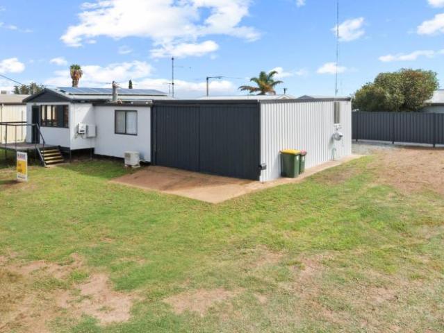 For Rent 2 Bedroom House Fisherman Bay SA DS101909210