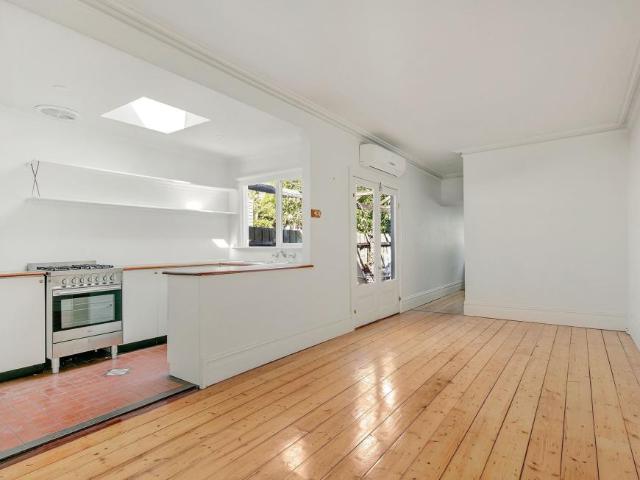 For Rent 2 Bedroom House Kensington VIC DS105572297