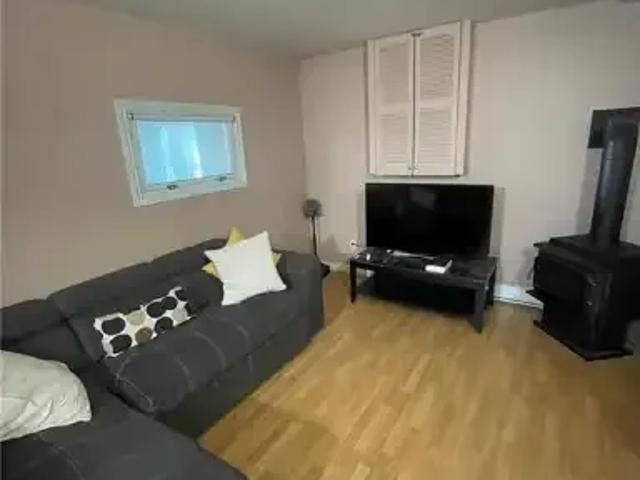 For Rent 2 Bedroom House Kitchener ON DS104638554