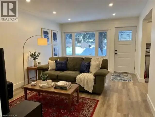 For Rent 2 Bedroom House Kitchener ON DS105526196