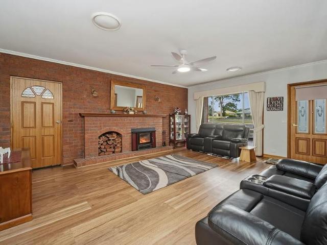 For Rent 2 Bedroom House Hamilton VIC DS105934671