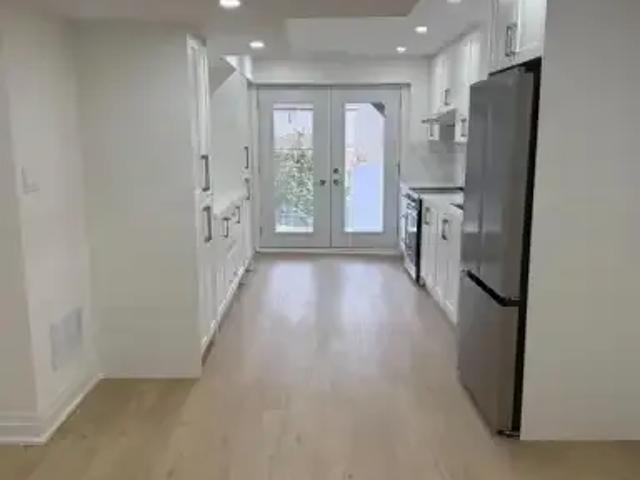 For Rent 2 Bedroom House Innisfil ON DLS105048027