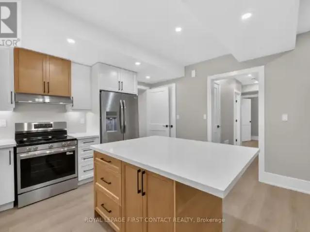 For Rent 2 Bedroom House Innisfil ON DS104864272