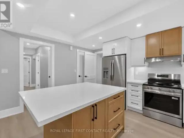 For Rent 2 Bedroom House Innisfil ON DS104876936