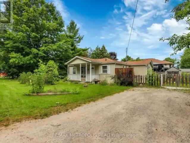 For Rent 2 Bedroom House Innisfil ON DS105327124