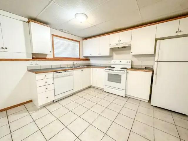 For Rent 2 Bedroom House Olds AB DS102915161