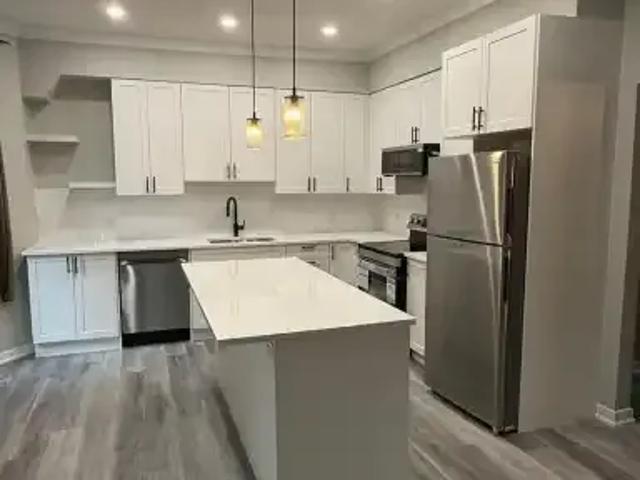 For Rent 2 Bedroom House London ON DS104506802