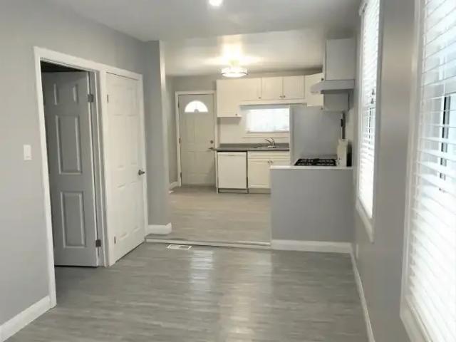 For Rent 2 Bedroom House London ON DS102846717