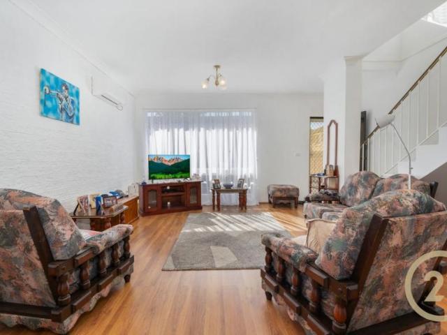 For Rent 2 Bedroom House Lurnea, NSW DS104897082