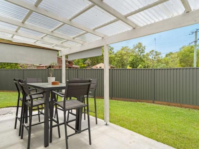 For Rent 2 Bedroom House MOLENDINAR QLD DS104894260