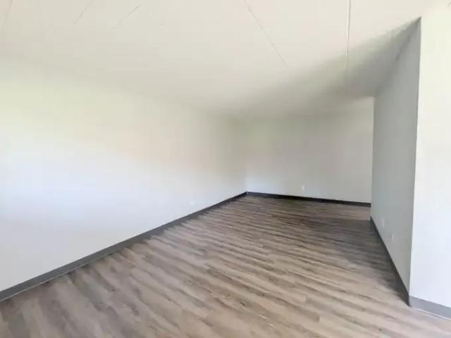 For Rent 2 Bedroom House St. Catharines ON DS104841707