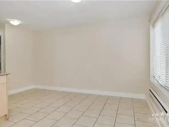 For Rent 2 Bedroom House Surrey BC DS105543606