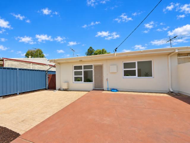 For Rent 2 Bedroom House Rockingham WA DS106075017
