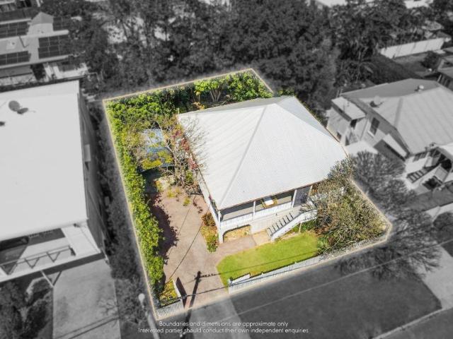 For Rent 2 Bedroom House Redcliffe, QLD DS105584493