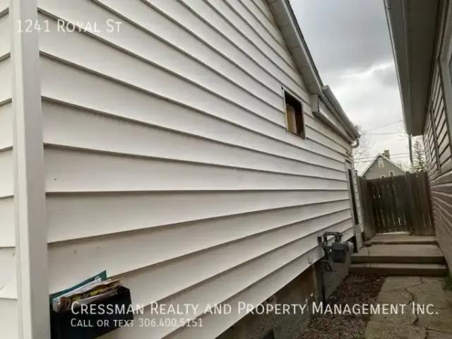 For Rent 2 Bedroom House Regina SK DS103695161
