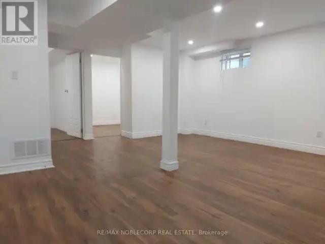 For Rent 2 Bedroom House Richmond Hill ON DS103355415