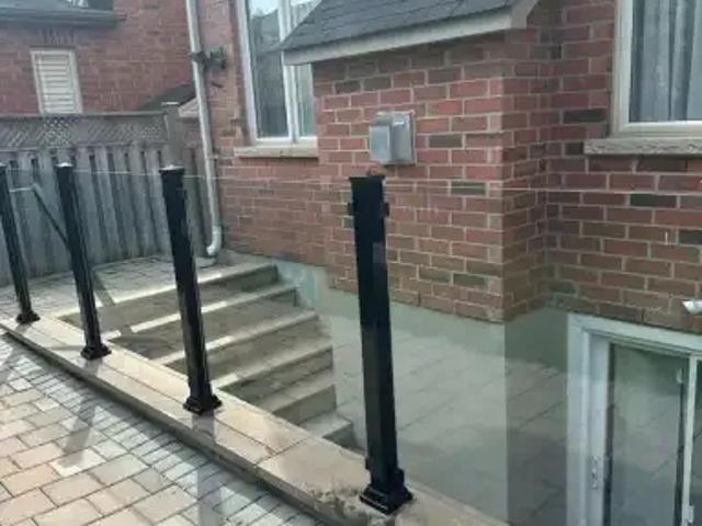 For Rent 2 Bedroom House Richmond Hill ON DS105505935
