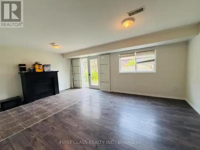 For Rent 2 Bedroom House Waterloo ON DS104362832