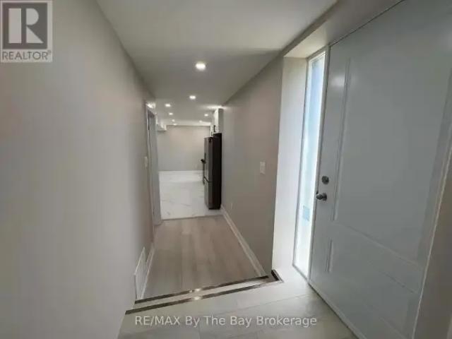 For Rent 2 Bedroom House Wasaga Beach ON DS104470984